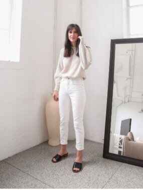 Like New! EVERLANE The Original Cheeky Jeans Cropped in Bone in Size 28